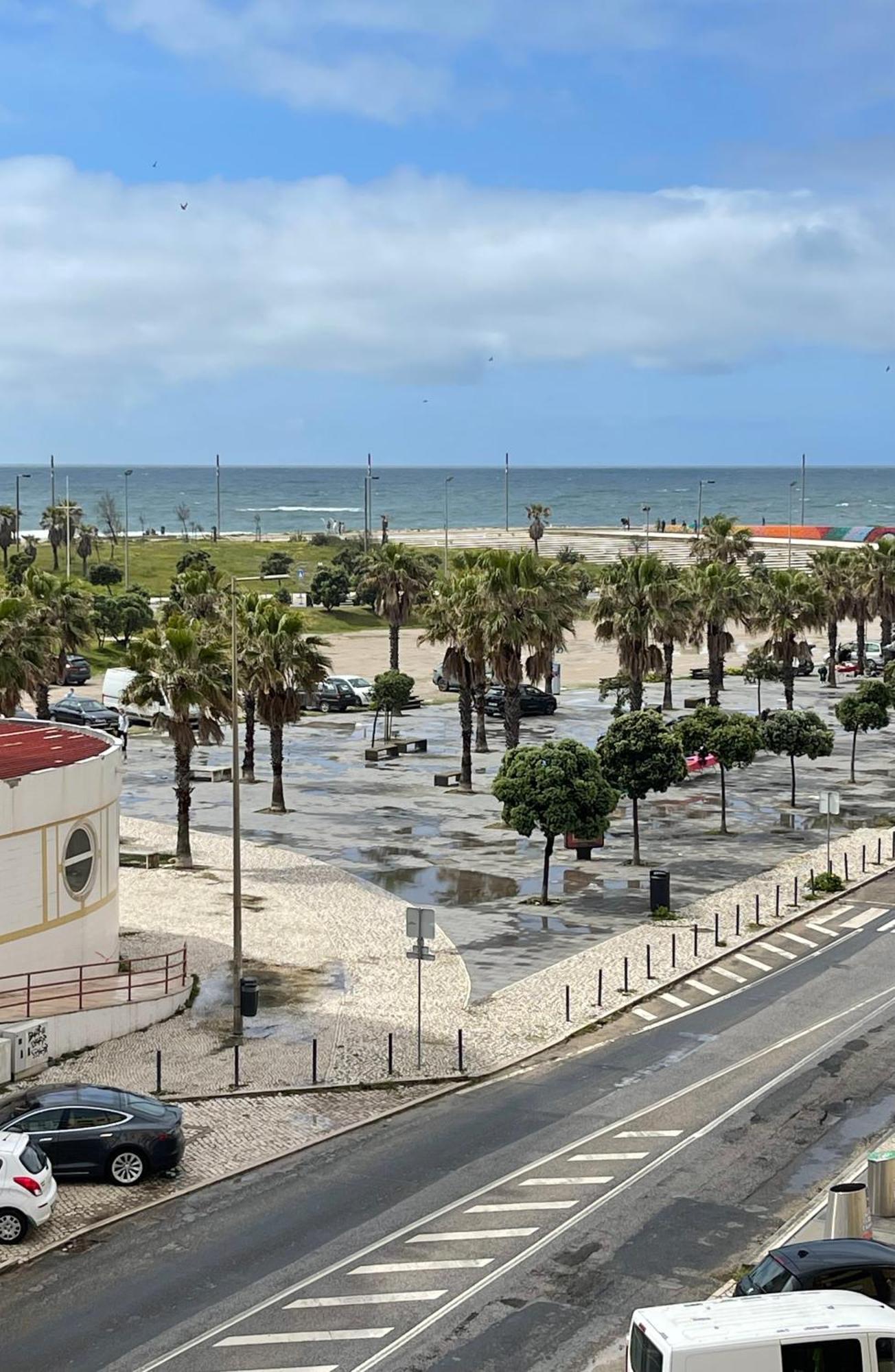 Enjoy Ocean Beach Life At Costa Da Caparica! מראה חיצוני תמונה